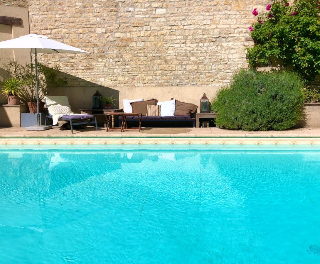 Bed and Breakfast La Cour Des Delices Gigny  Exteriér fotografie