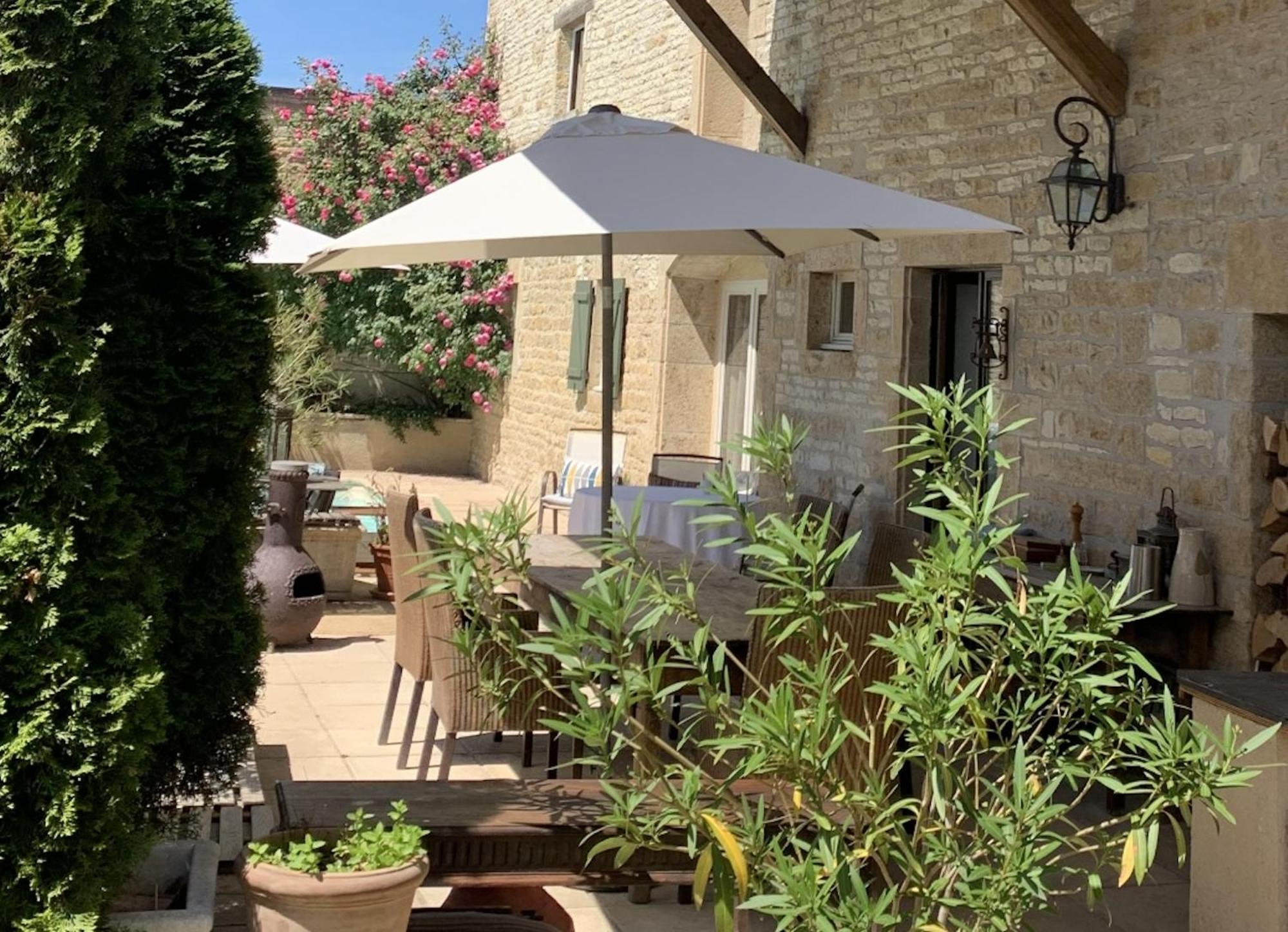 Bed and Breakfast La Cour Des Delices Gigny  Exteriér fotografie